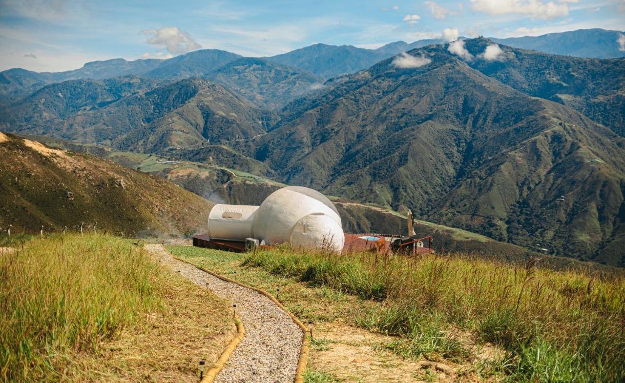 Monteza Glamping Ξενοδοχείο Piedecuesta Εξωτερικό φωτογραφία